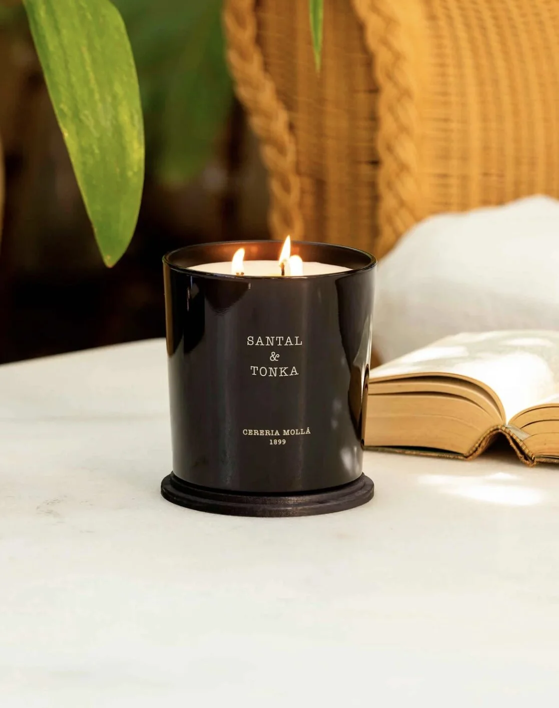 Santal & Tonka свещ детайл